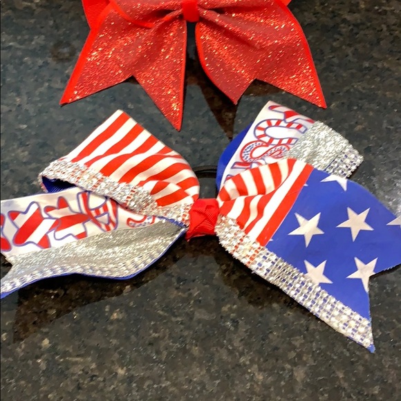 Cheer Bows ๐ - Picture 3 of 7